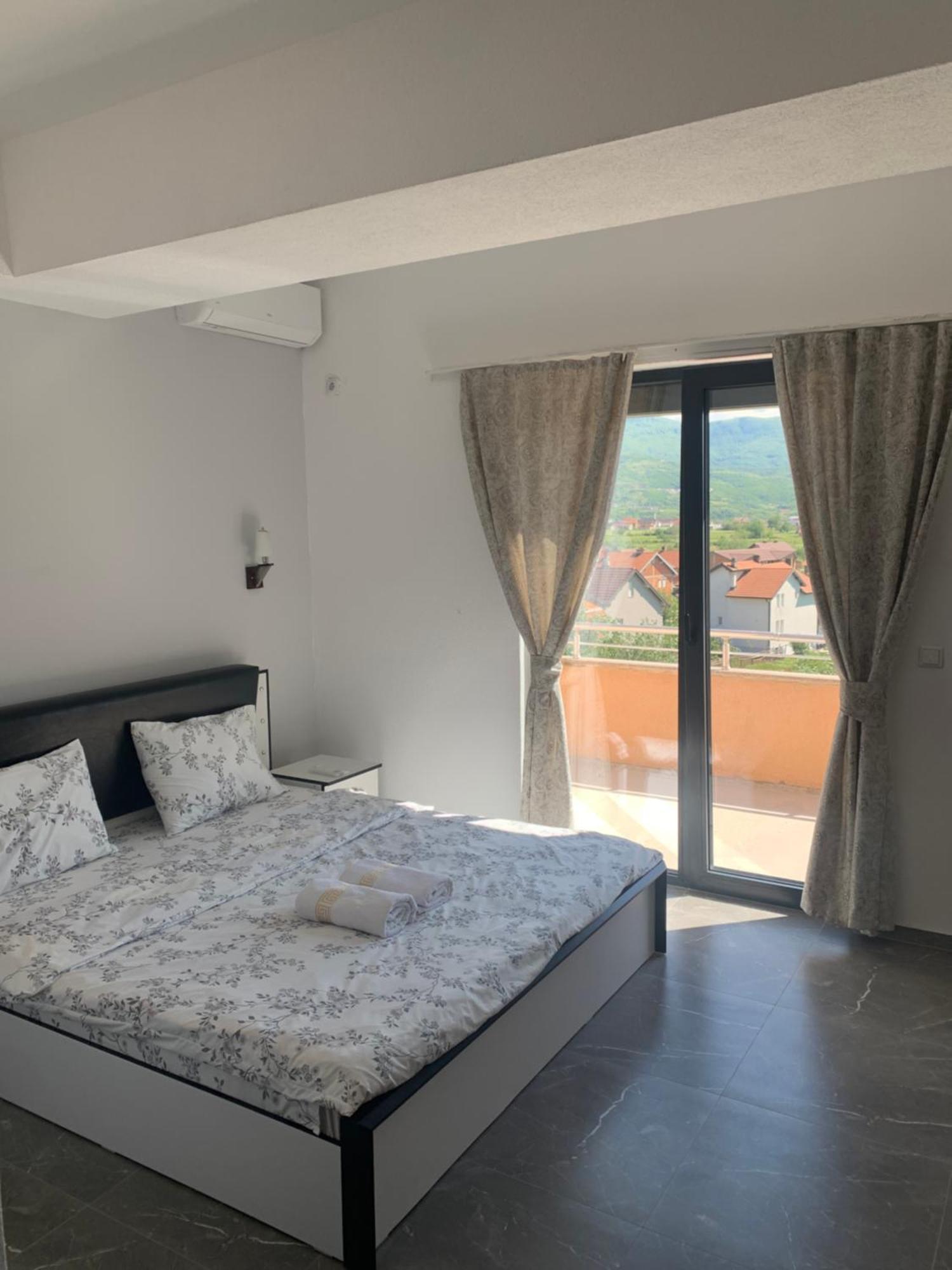 Hotel Albatros Prizren Extérieur photo
