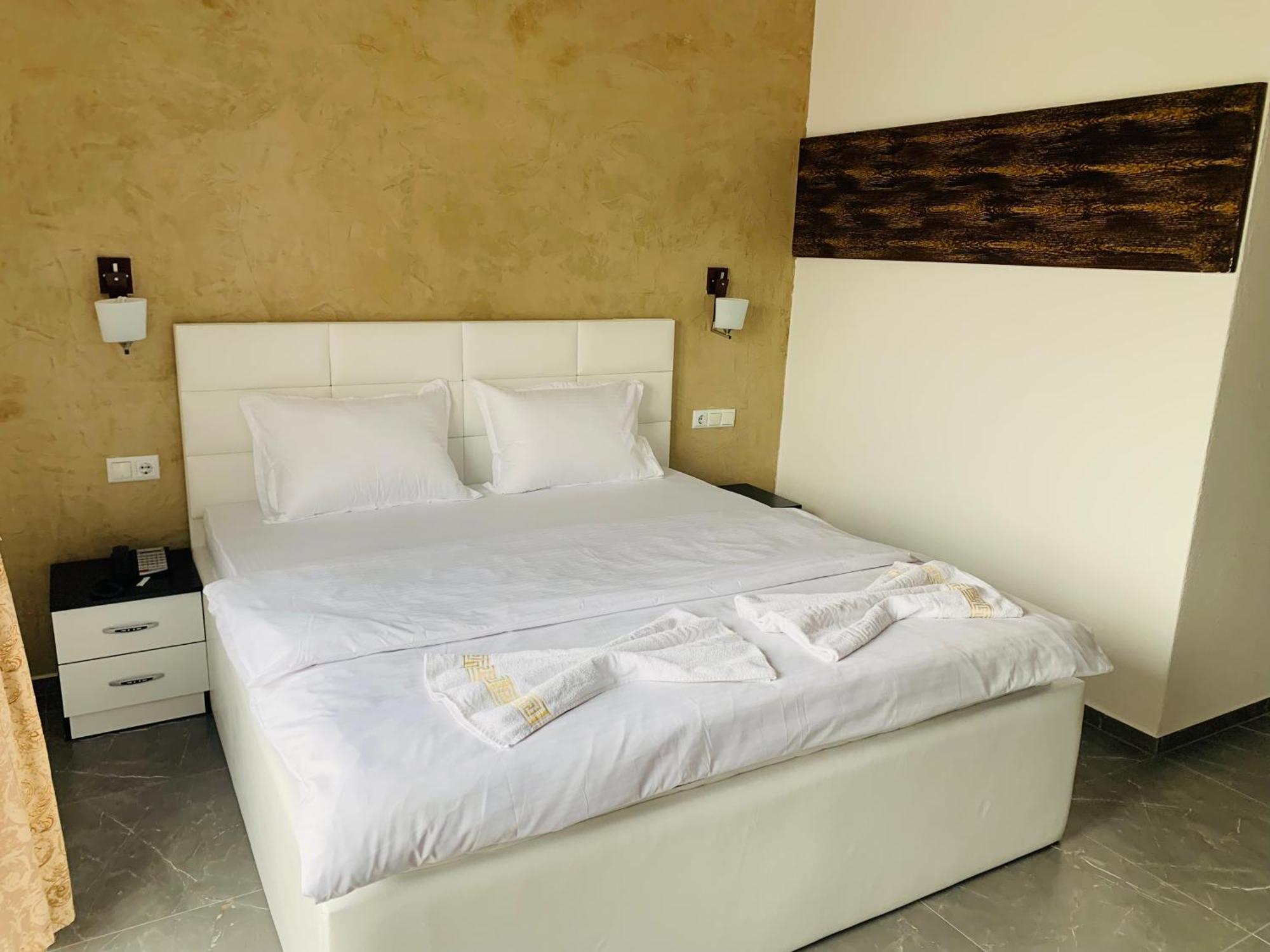 Hotel Albatros Prizren Extérieur photo