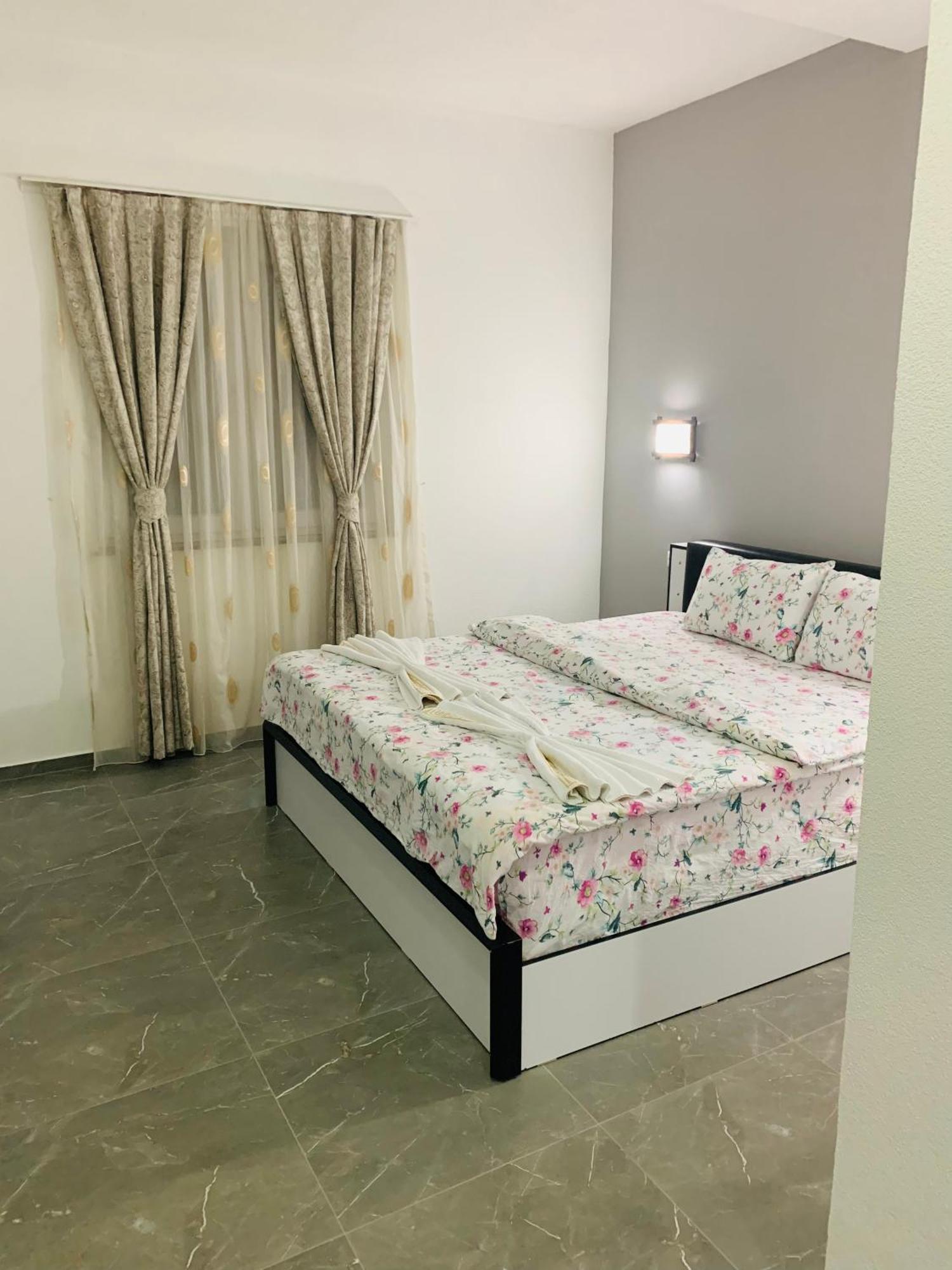 Hotel Albatros Prizren Extérieur photo