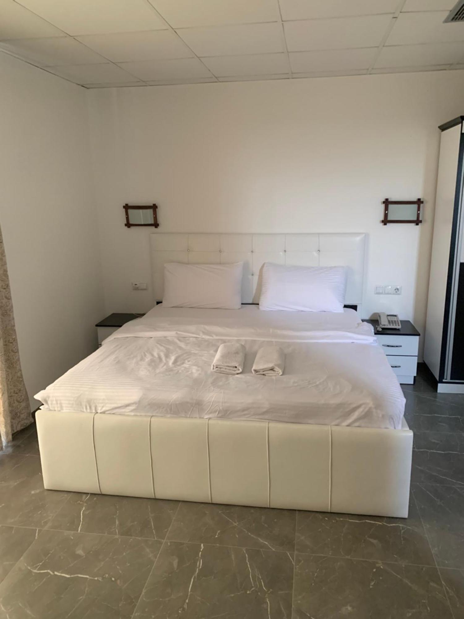 Hotel Albatros Prizren Extérieur photo