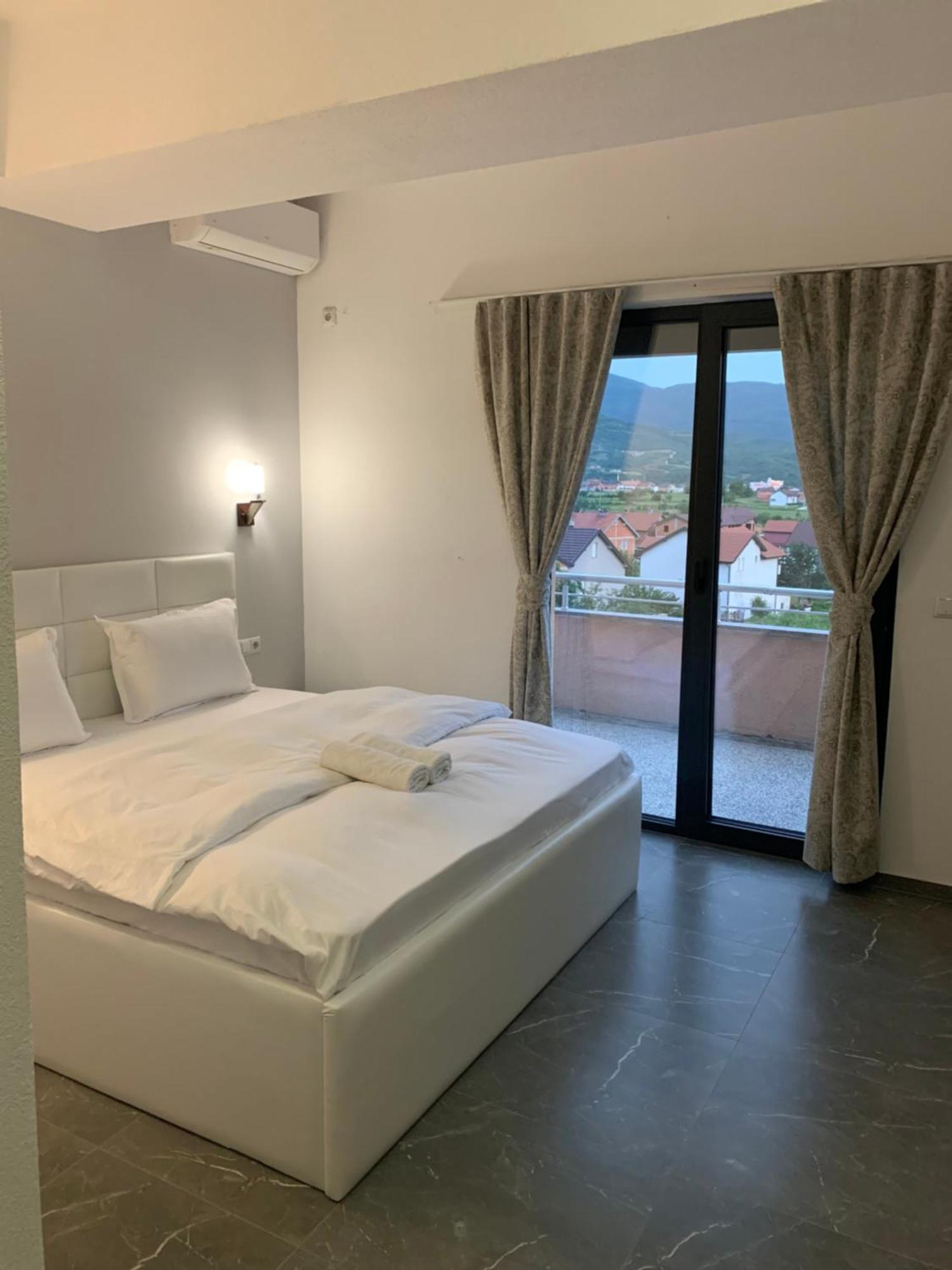 Hotel Albatros Prizren Extérieur photo